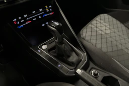 harmaa Volkswagen Taigo 2024 kuva 27.