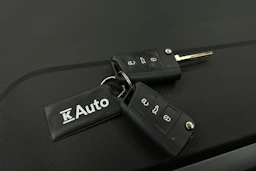 harmaa Volkswagen Taigo 2024 kuva 30.