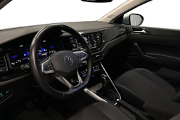 harmaa Volkswagen Taigo 2024 kuva 8.