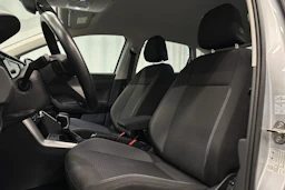 harmaa Volkswagen Taigo 2024 kuva 16.
