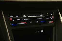 harmaa Volkswagen Taigo 2024 kuva 26.
