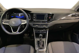 harmaa Volkswagen Taigo 2024 kuva 9.