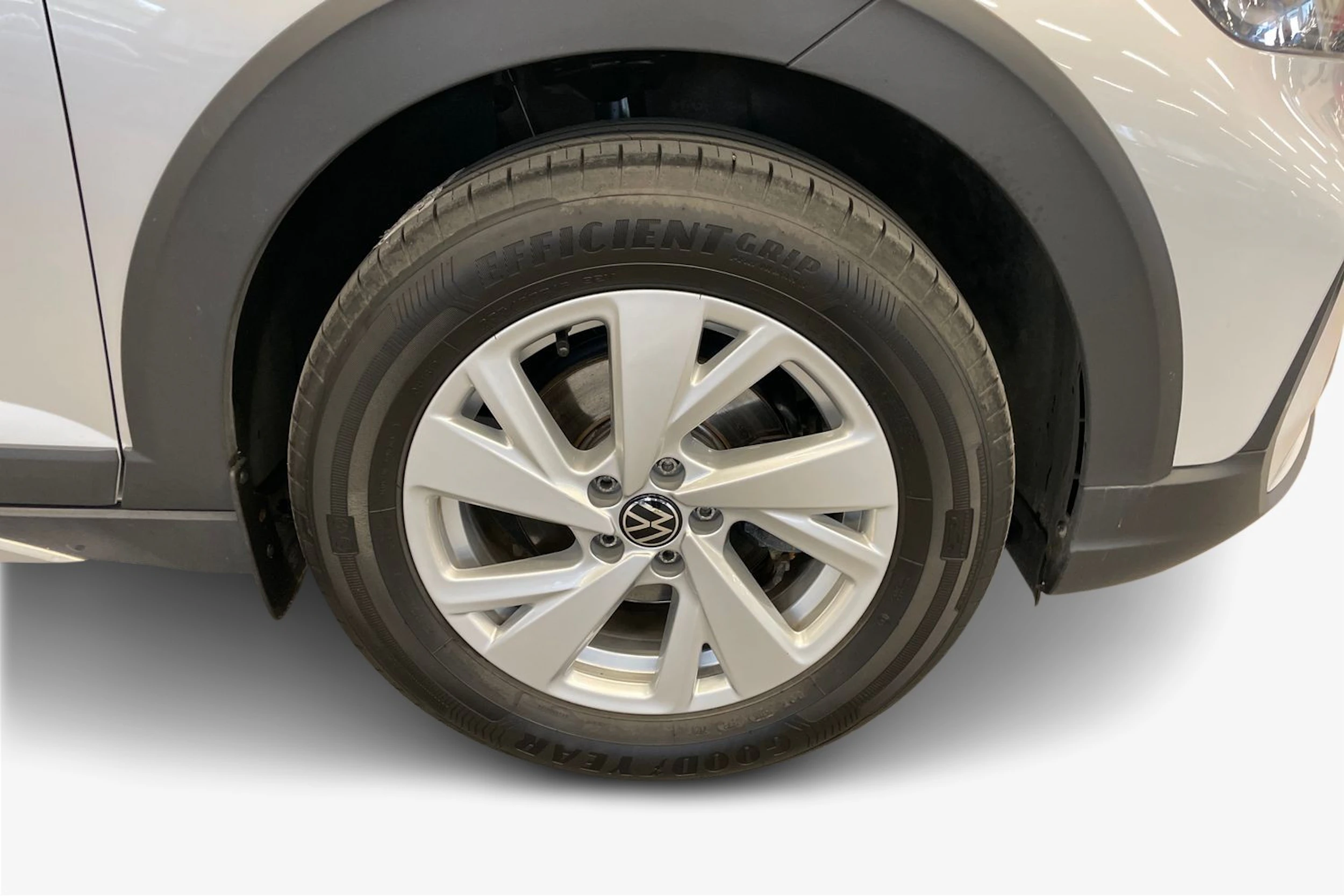 harmaa Volkswagen Taigo 2024 kuva 12.