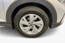 harmaa Volkswagen Taigo 2024 kuva 12.
