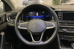 harmaa Volkswagen Taigo 2024 kuva 15.