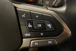 harmaa Volkswagen Taigo 2024 kuva 22.