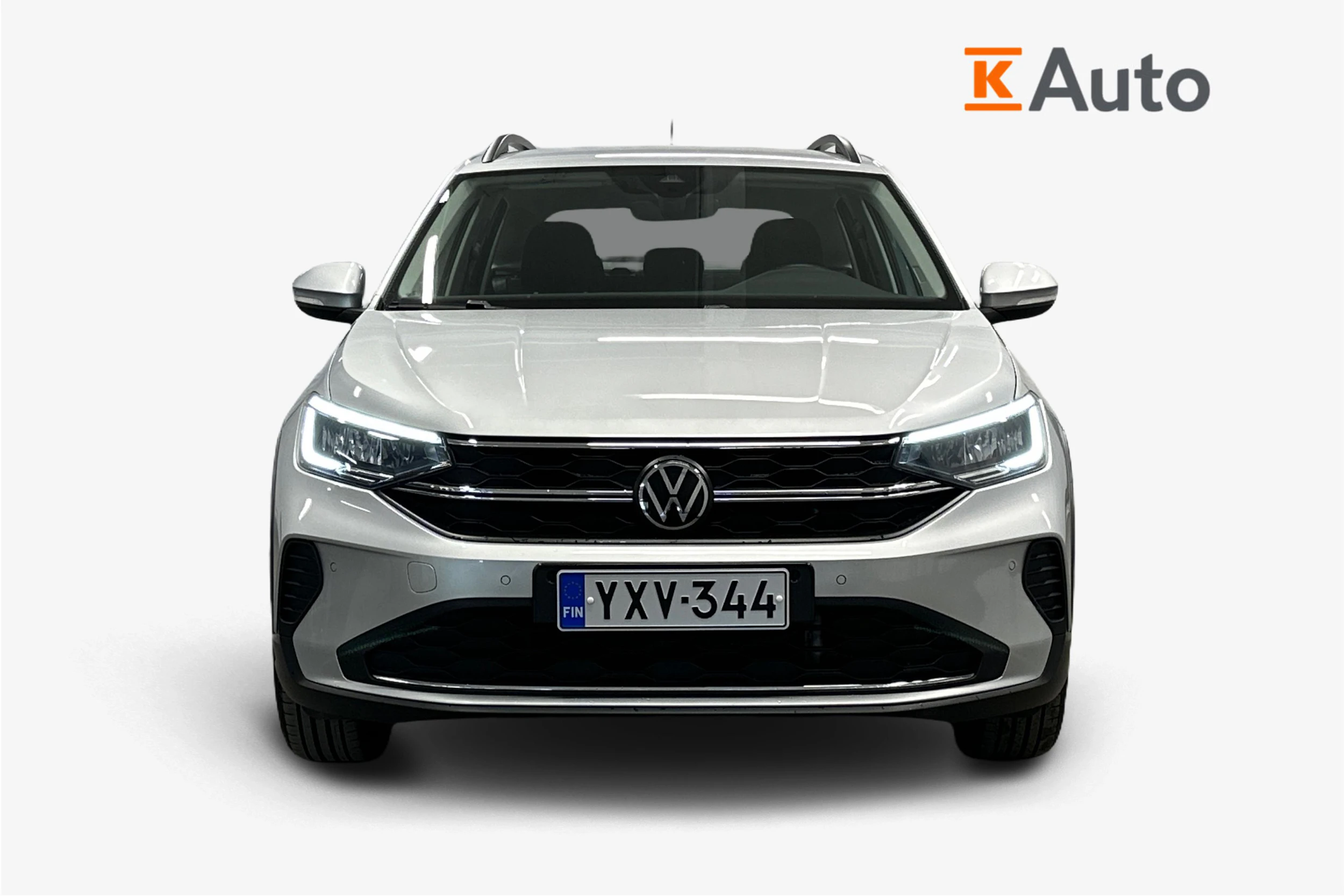 harmaa Volkswagen Taigo 2024 kuva 4.