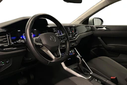 harmaa Volkswagen Taigo 2024 kuva 6.