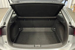 harmaa Volkswagen Taigo 2024 kuva 11.