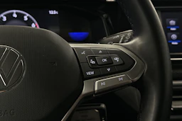 harmaa Volkswagen Taigo 2024 kuva 15.