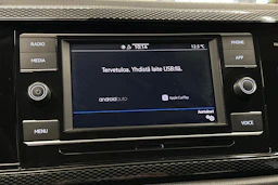 harmaa Volkswagen Taigo 2024 kuva 20.