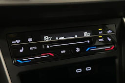 harmaa Volkswagen Taigo 2024 kuva 22.