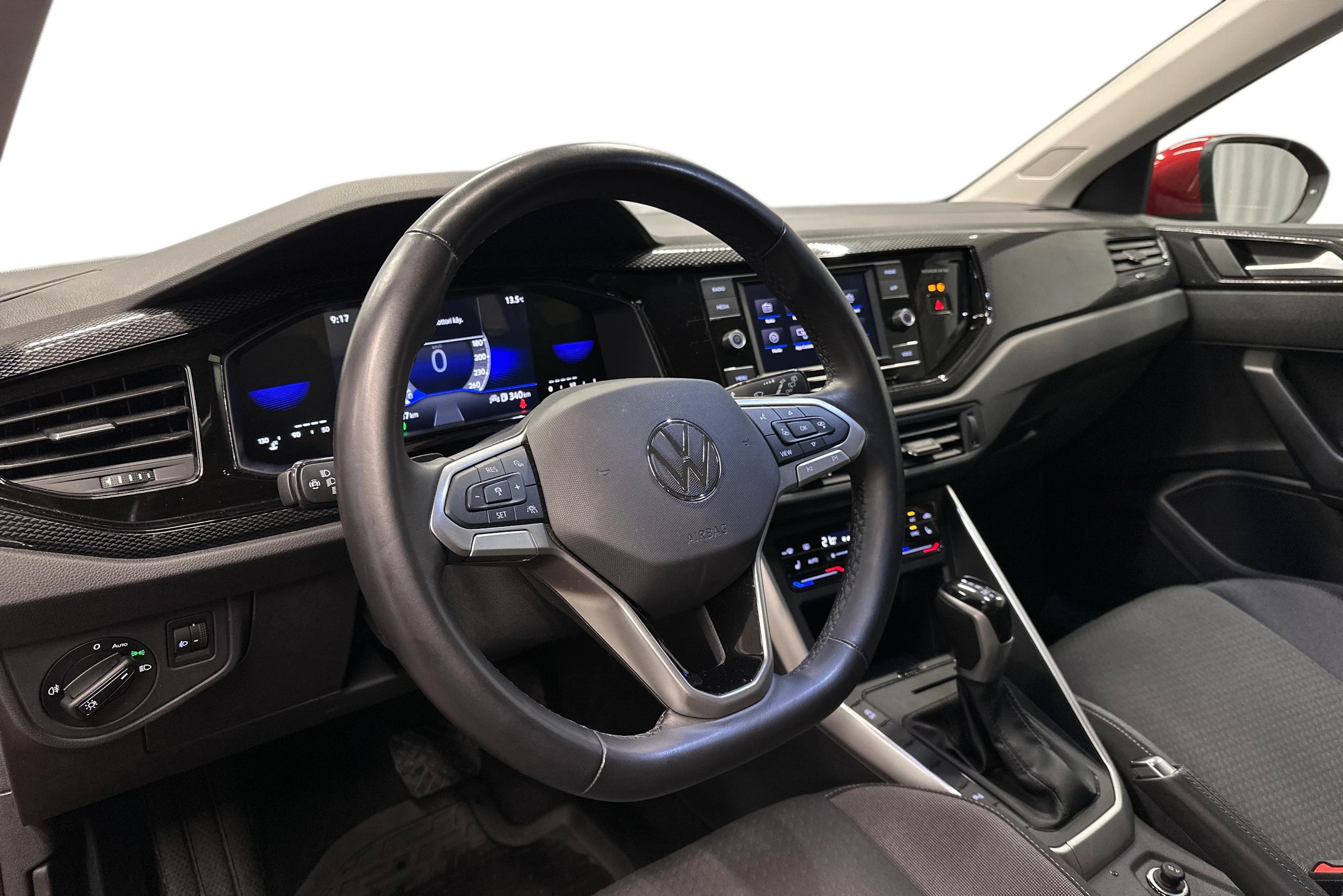 punainen Volkswagen Taigo 2024 kuva 6.