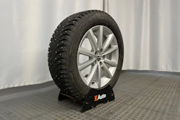punainen Volkswagen Taigo 2024 kuva 10.