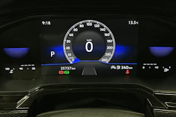 punainen Volkswagen Taigo 2024 kuva 13.