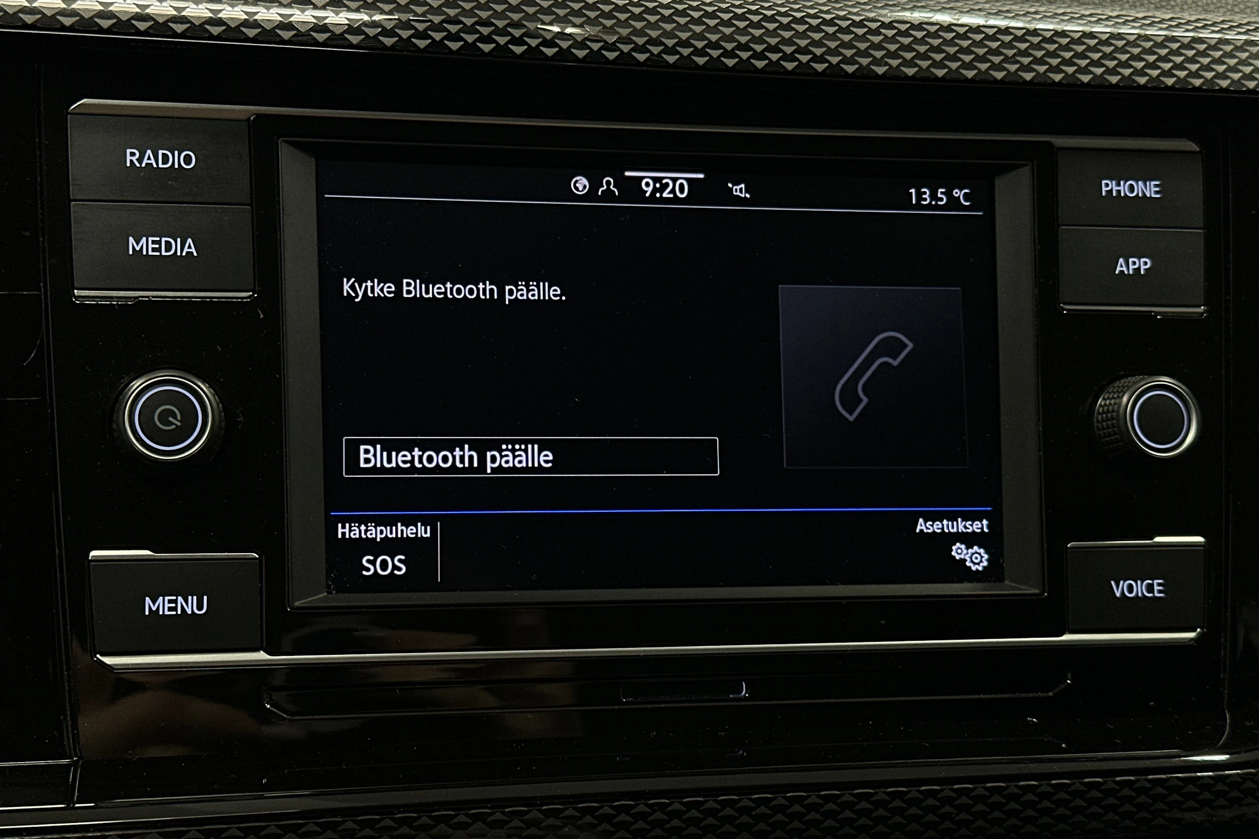 punainen Volkswagen Taigo 2024 kuva 19.