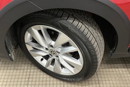 punainen Volkswagen Taigo 2025 kuva 13.