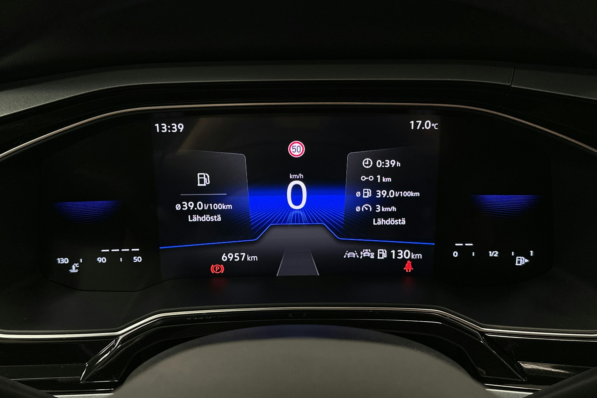 punainen Volkswagen Taigo 2025 kuva 20.