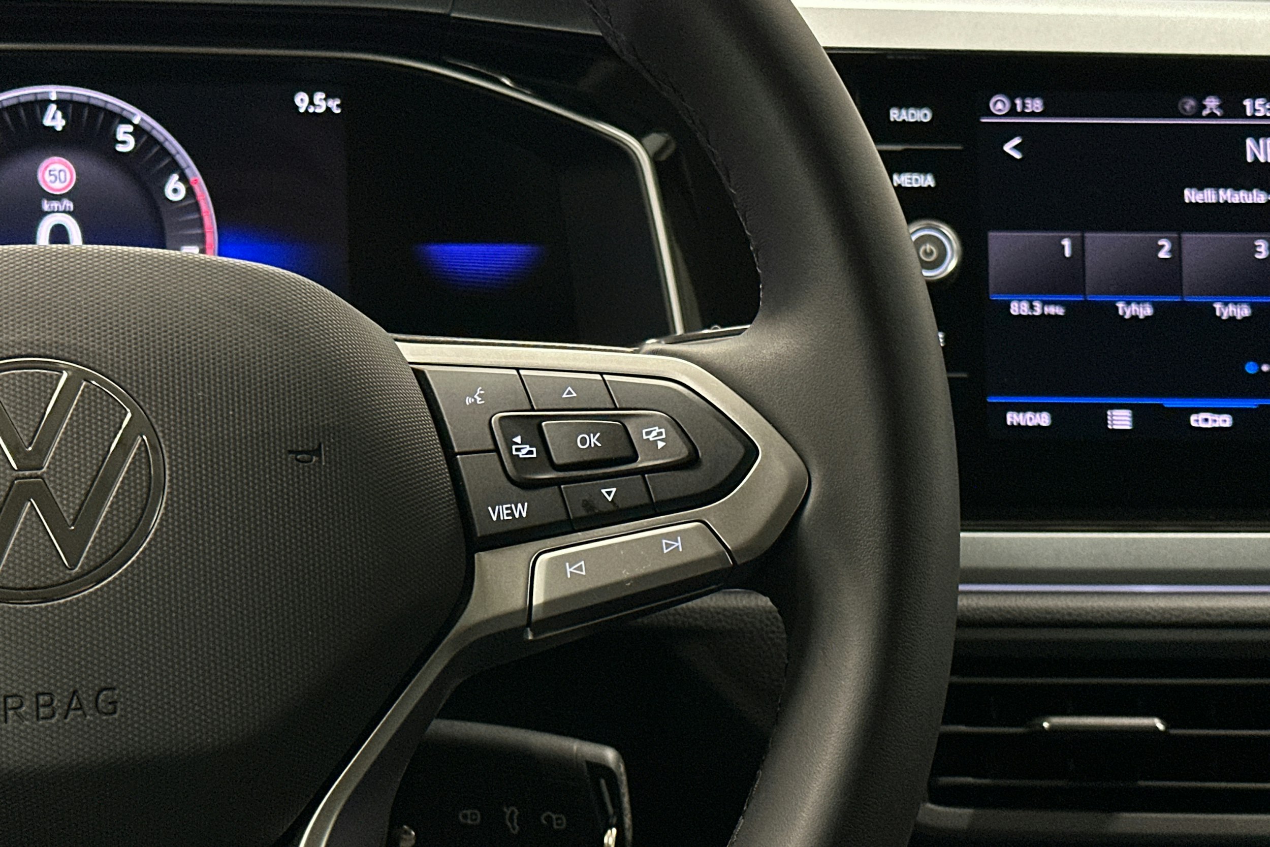 musta Volkswagen Taigo 2025 kuva 17.