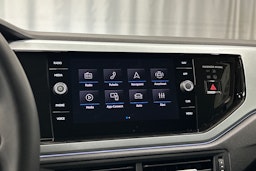 musta Volkswagen Taigo 2025 kuva 22.