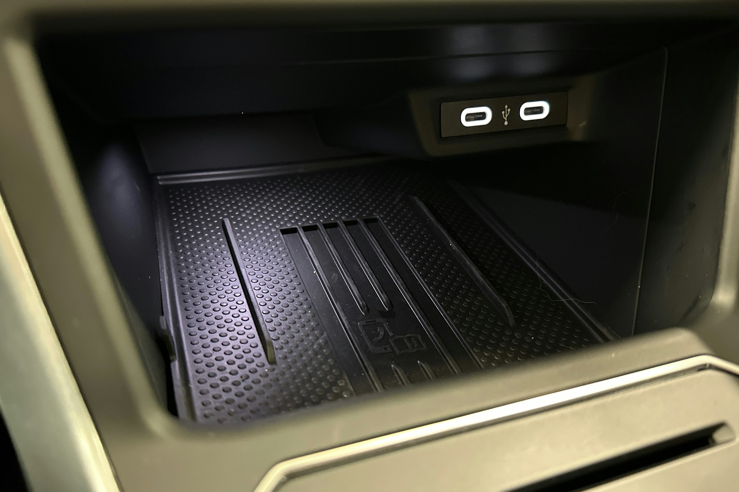 musta Volkswagen Taigo 2025 kuva 28.