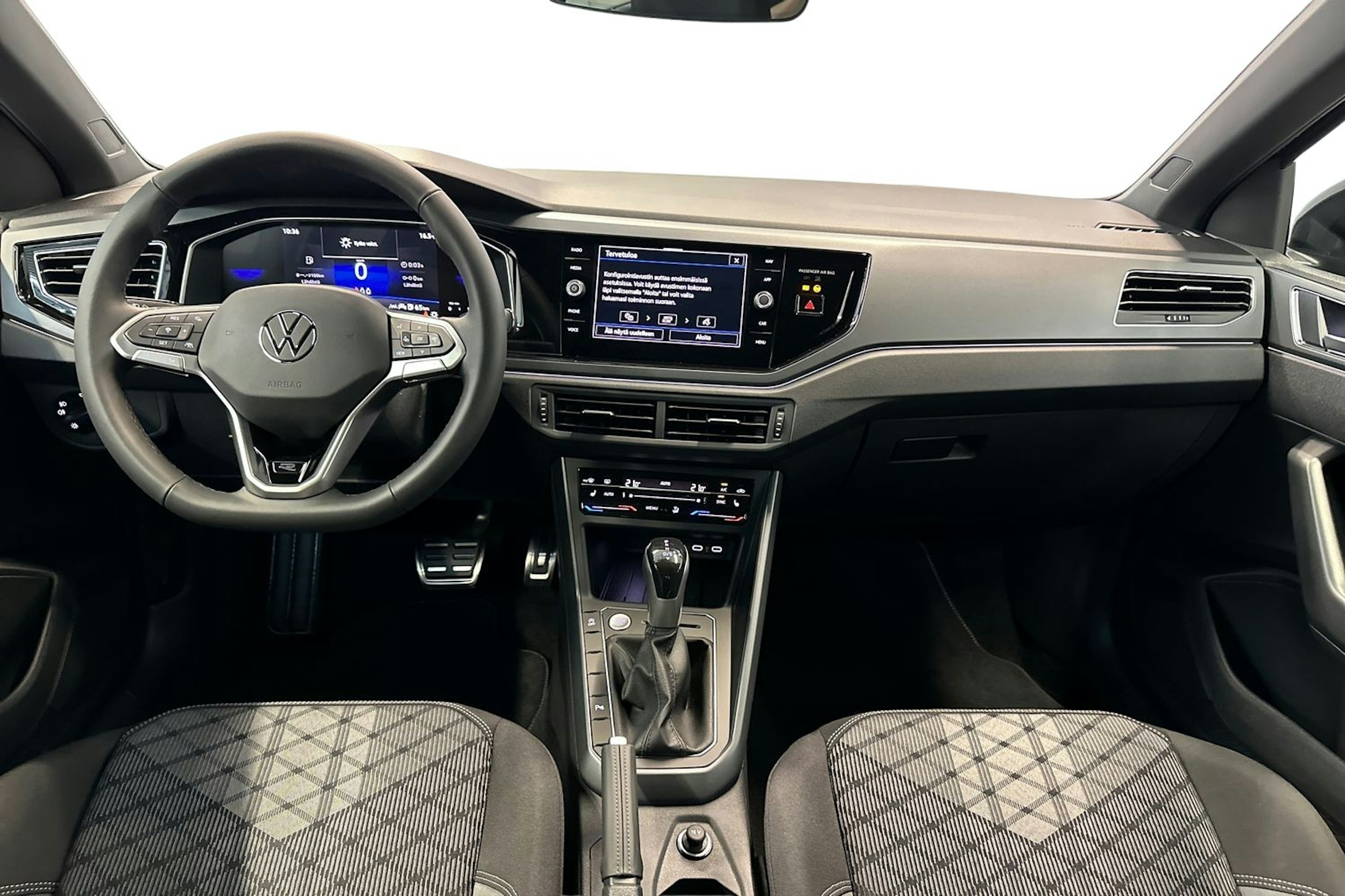 musta Volkswagen Taigo 2025 kuva 7.