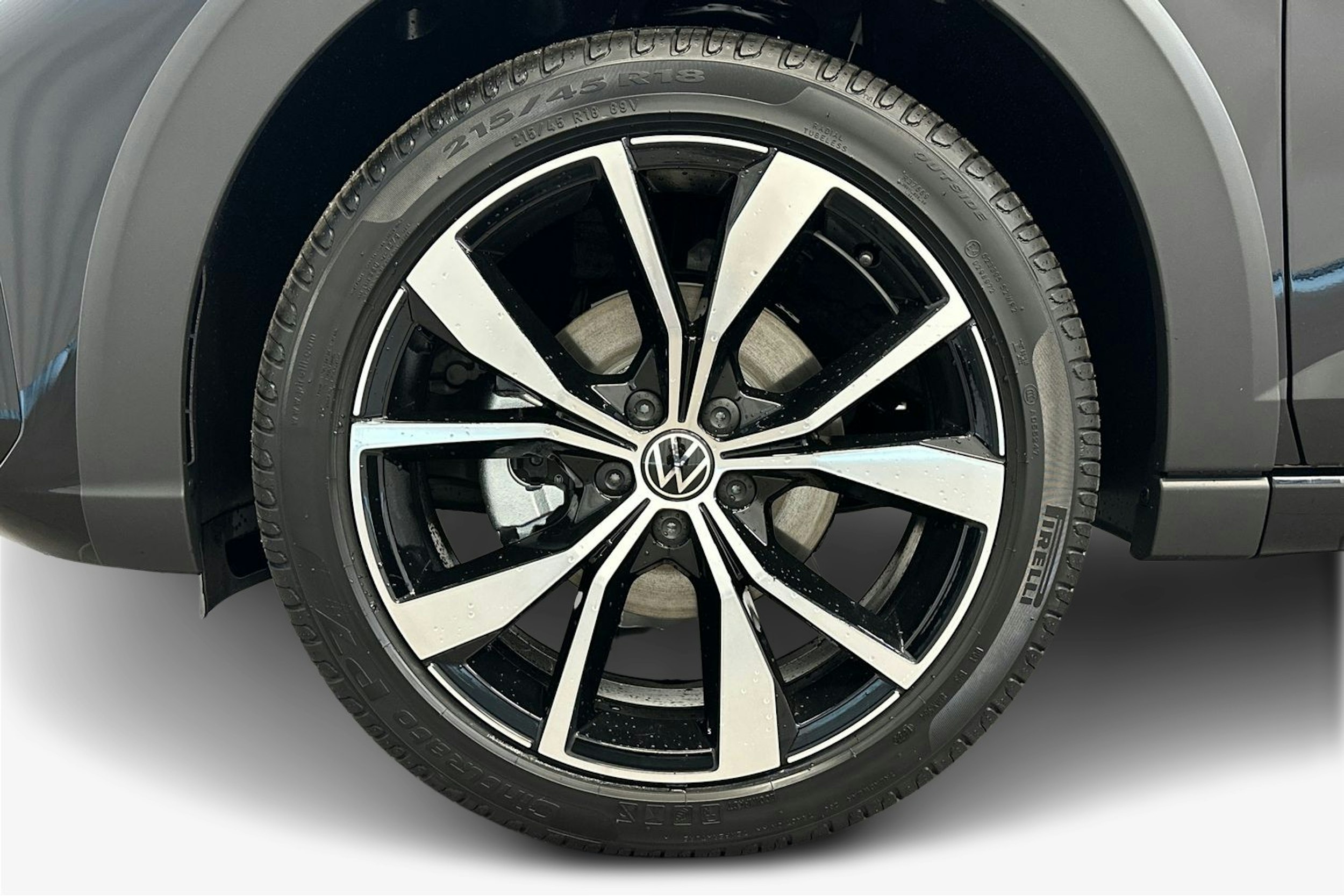 musta Volkswagen Taigo 2025 kuva 9.