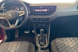 punainen Volkswagen Taigo 2025 kuva 7.