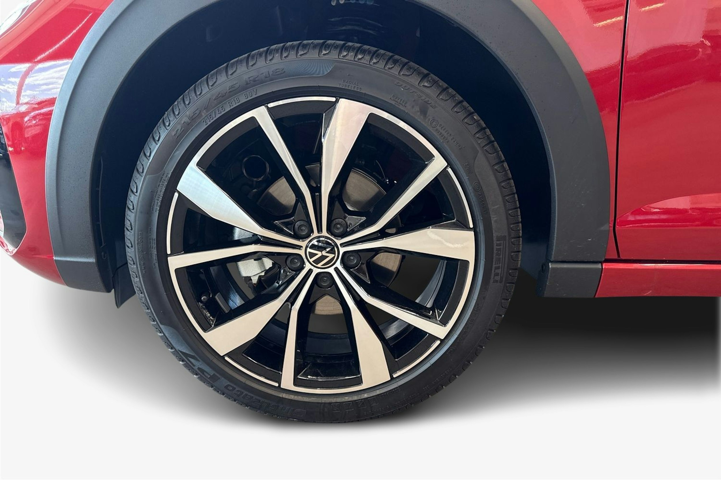 punainen Volkswagen Taigo 2025 kuva 9.
