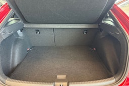 punainen Volkswagen Taigo 2025 kuva 11.