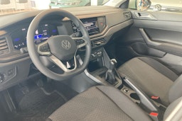 harmaa Volkswagen Taigo 2025 kuva 7.