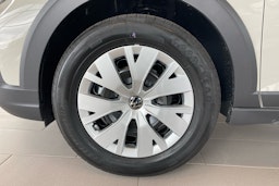 harmaa Volkswagen Taigo 2025 kuva 10.