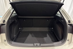 harmaa Volkswagen Taigo 2025 kuva 11.
