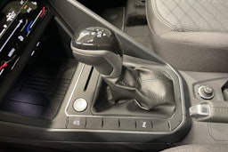 harmaa Volkswagen Taigo 2025 kuva 14.