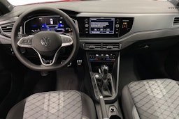 punainen Volkswagen Taigo 2025 kuva 7.