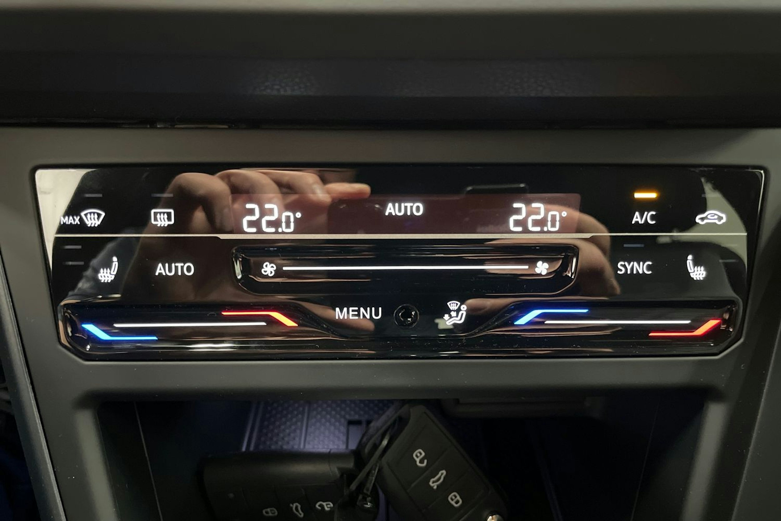 punainen Volkswagen Taigo 2025 kuva 13.