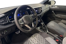 met. musta Volkswagen Taigo 2025 kuva 25.