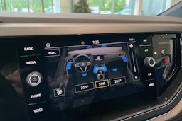 sininen Volkswagen Taigo 2025 kuva 14.
