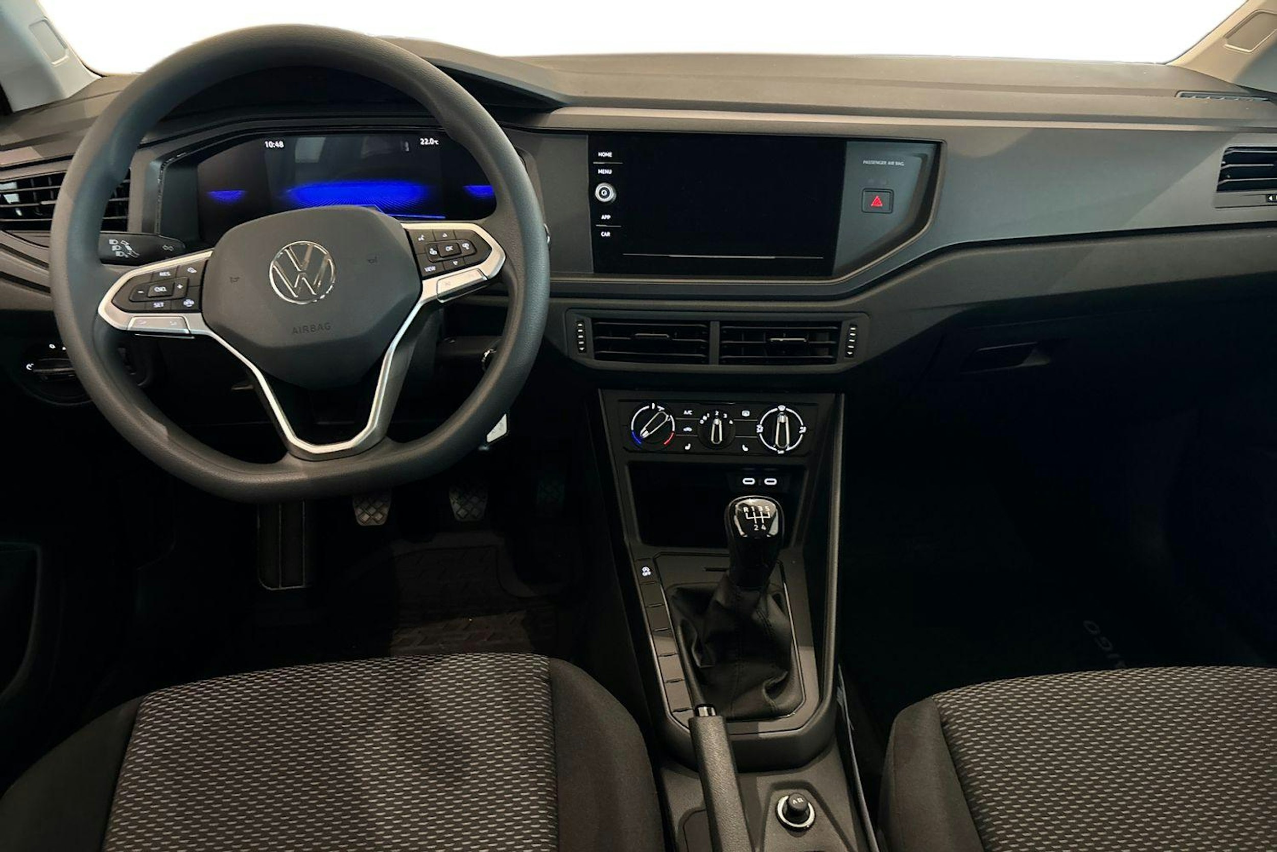 valkoinen Volkswagen Taigo 2025 kuva 7.