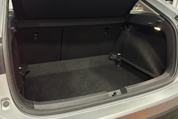 harmaa Volkswagen Taigo 2025 kuva 11.