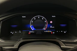 harmaa Volkswagen Taigo 2025 kuva 22.
