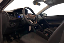 harmaa Volkswagen Taigo 2025 kuva 3.