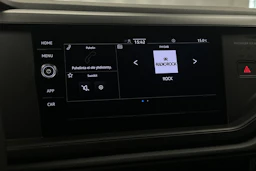 harmaa Volkswagen Taigo 2025 kuva 16.