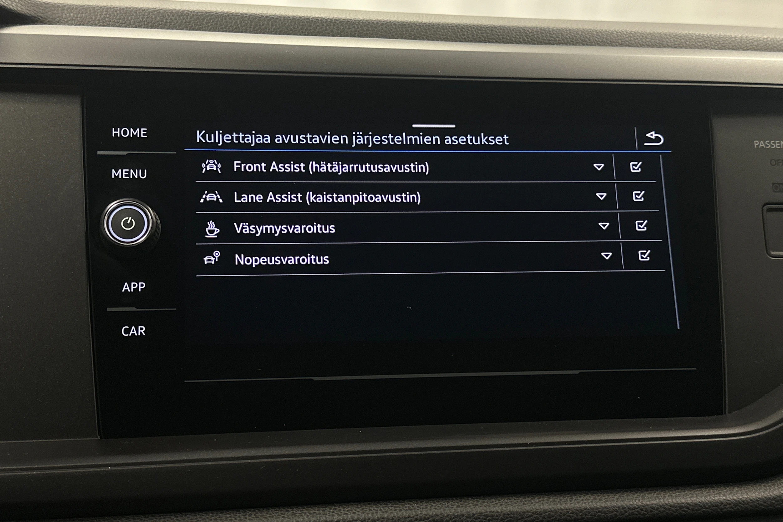 harmaa Volkswagen Taigo 2025 kuva 24.
