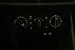 harmaa Volkswagen Taigo 2025 kuva 26.