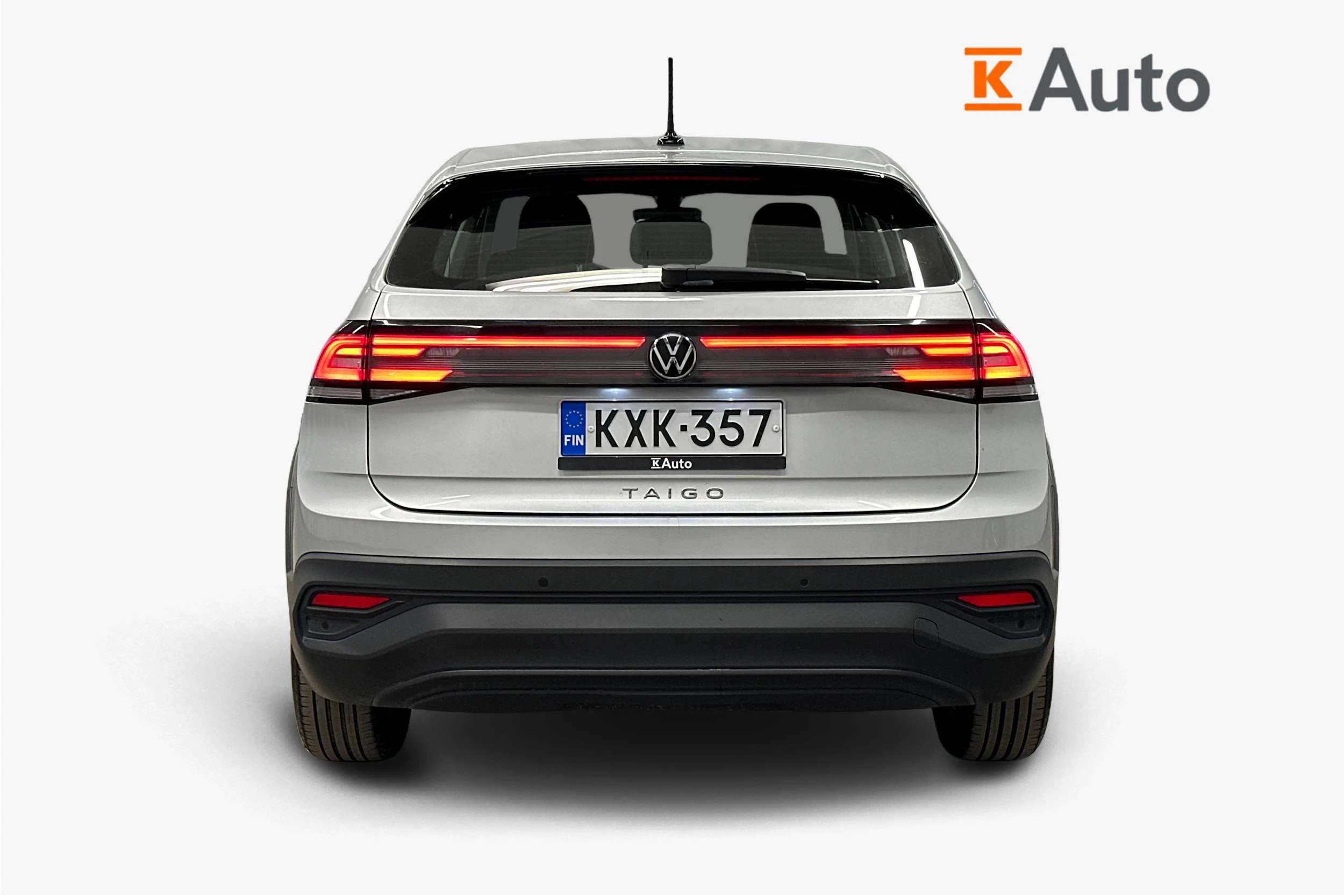 harmaa Volkswagen Taigo 2025 kuva 3.