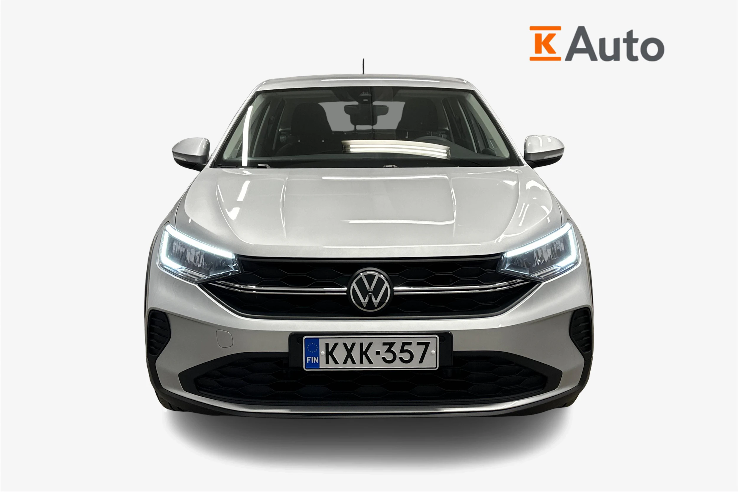 harmaa Volkswagen Taigo 2025 kuva 4.