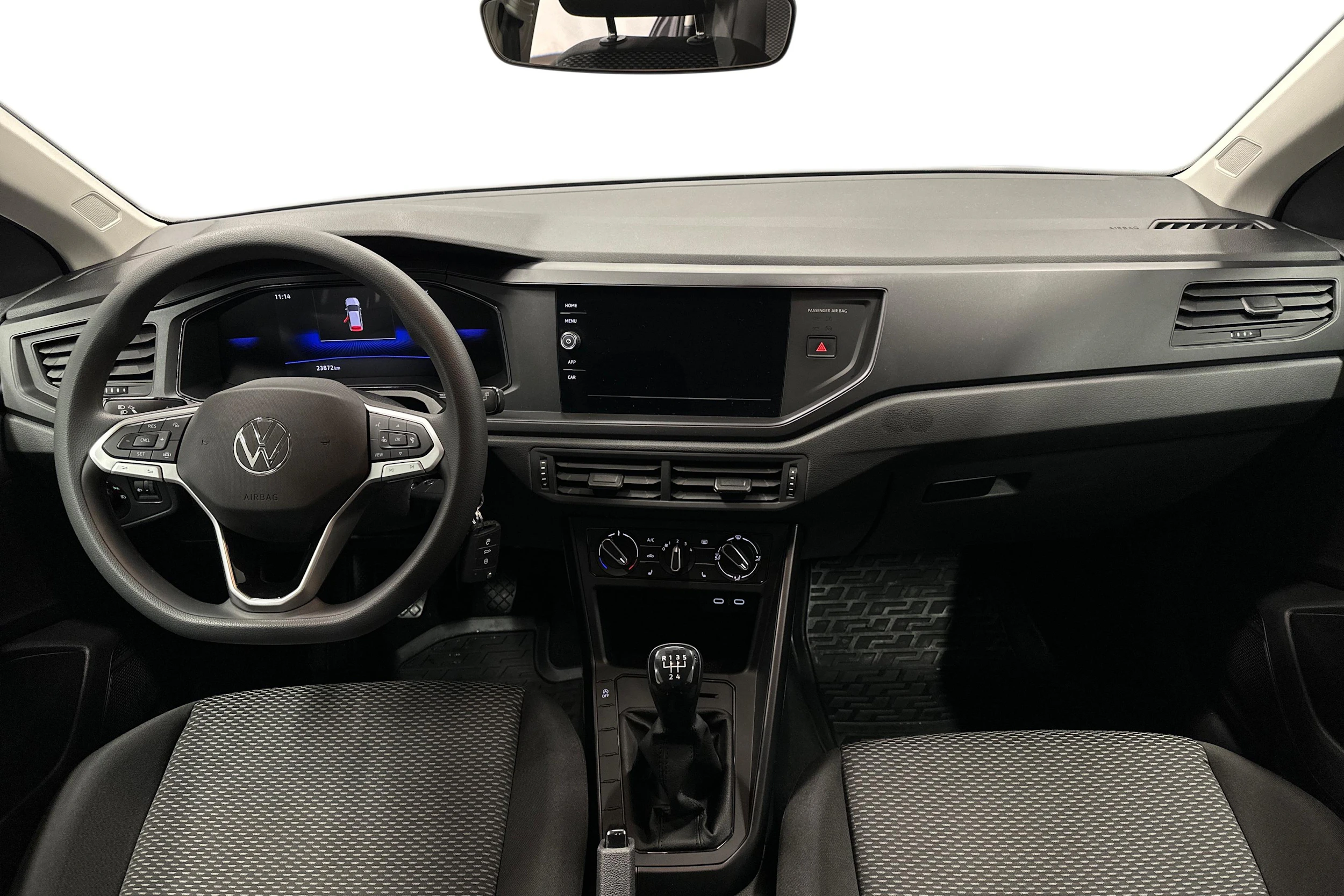 harmaa Volkswagen Taigo 2025 kuva 7.