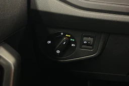 harmaa Volkswagen Taigo 2025 kuva 15.