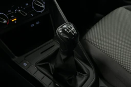 harmaa Volkswagen Taigo 2025 kuva 27.